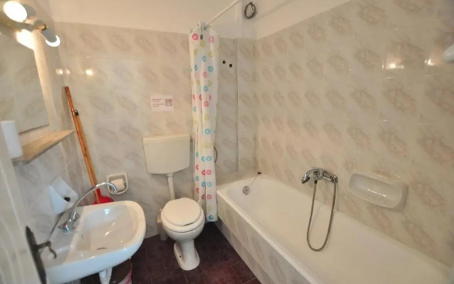 Antigonis Apartments