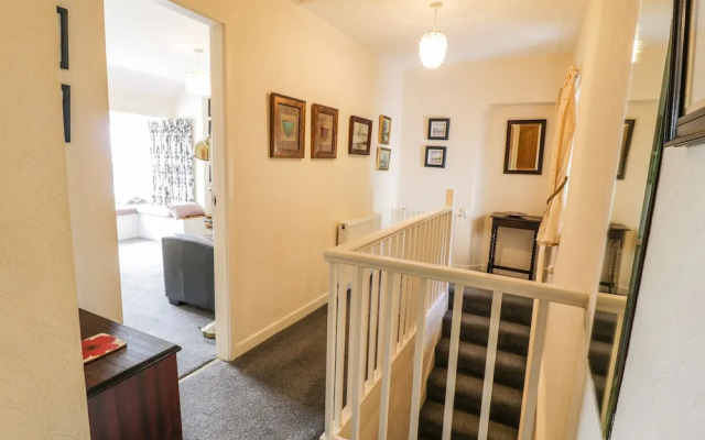 5 Ivy Terrace