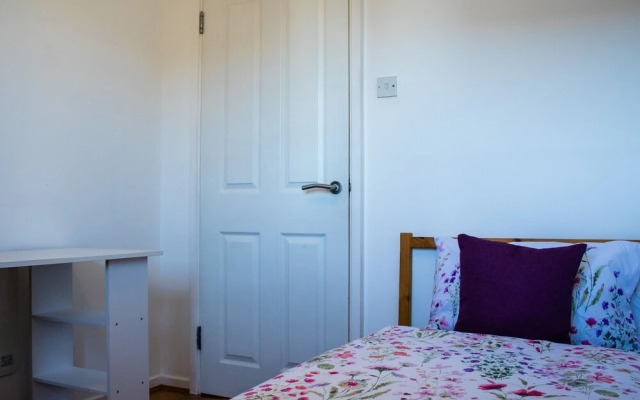 Charming 2-bed Fully Furnished Apartment in London