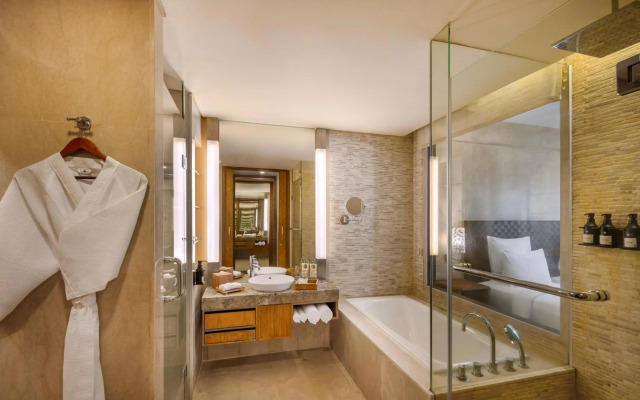 Pullman Bali Legian Beach