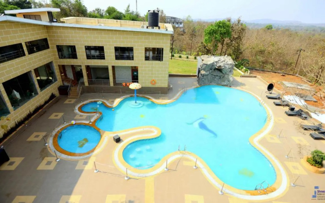 Crystal Resort