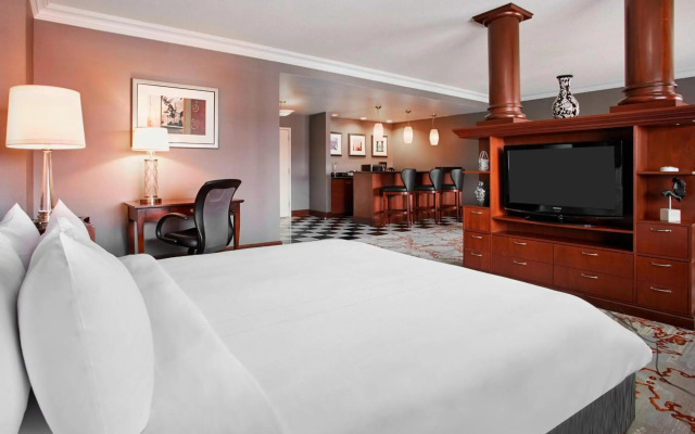 Teaneck Marriott at Glenpointe