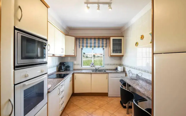 Lovely 2-bed Apartment in Sao Rafael