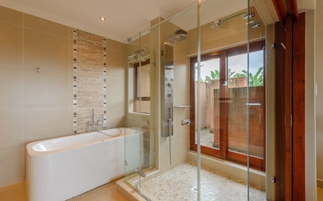 San Lameer Villa Rentals 14308