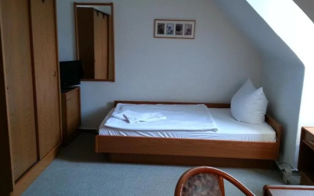 Pension "Zur Inselbrücke"