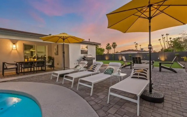 Casa Paradiso Pool Firepit Al-fresco Living