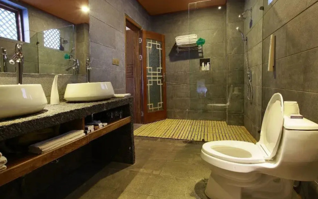 Floral Hotel Lijiang Yishe