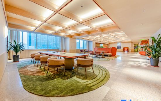 Orange Hotel (Urumqi Station North Square Branch)