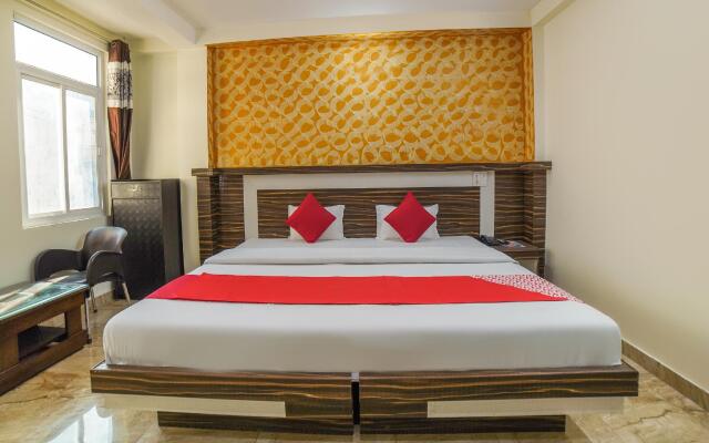 OYO 71947 Hotel Swaroop Retreat