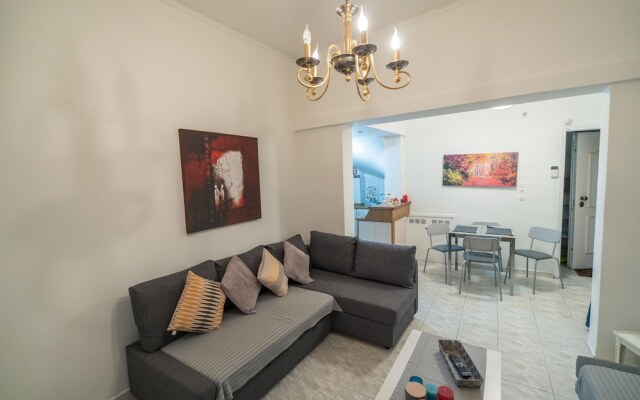 Marina Apartment in Nikea