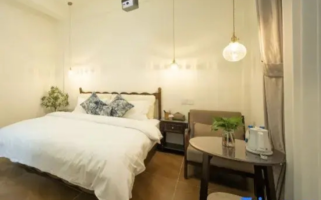 Quanzhou Xifan Original Homestay (West Street Kaiyuan Temple)