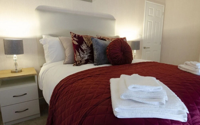 Hollicarrs - Bluebell Lodge