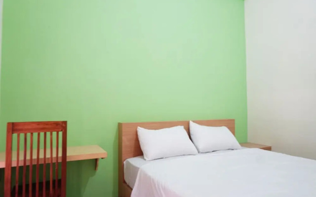 Wisma Handayani Syariah by OYO Rooms
