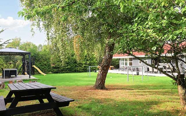 10 Person Holiday Home in Humble
