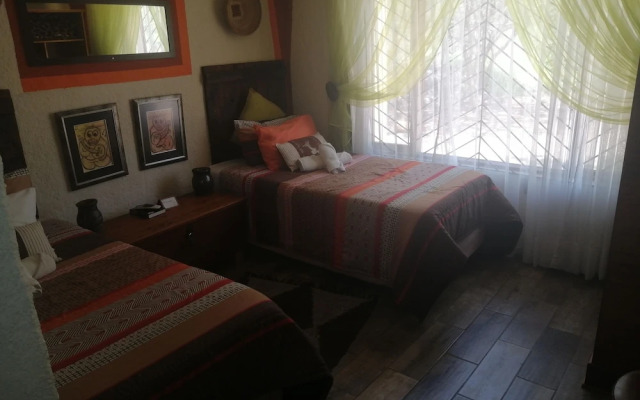Ann's Lodge & Camping
