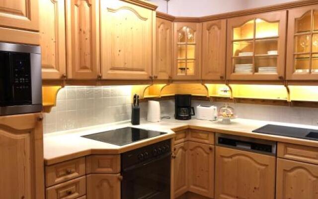 Golden Gapa River Luxury Penthouse 25