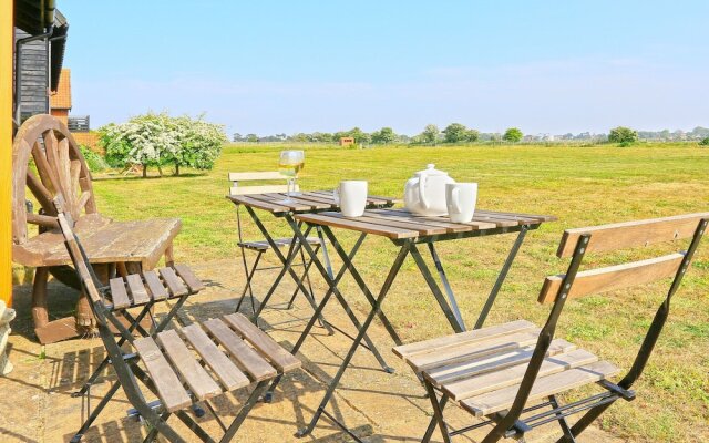 Stylish Holiday Home in Woodbridge With Garden