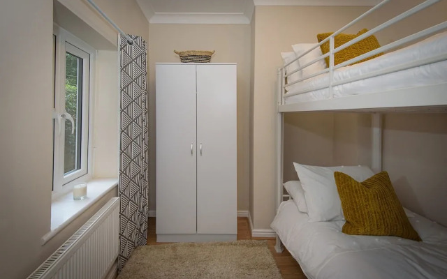 Karah Suites - Parliament Street