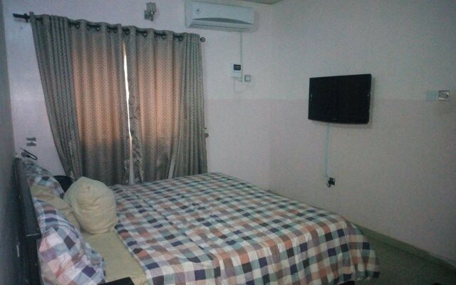 Bayse One Executive Suites and Bar