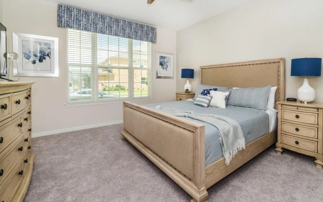 1712 Caribbean View Terrace