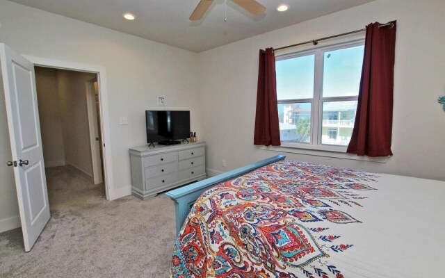 Romeo Beach by Youngs Suncoast