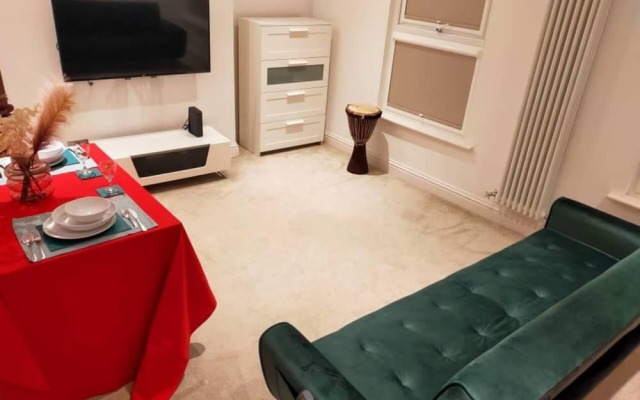 Stylish 1 Bedroom Flat for 3 Guest