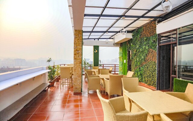 Fabhotel The Horizon