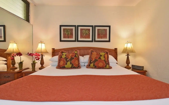 Papakea #e207 1 Bedroom Condo by RedAwning
