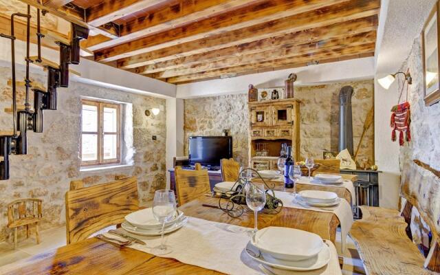 Lovely Holiday Home in Starigrad with Private Swimming Pool