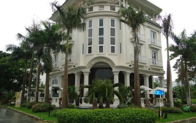 Palms Garden Hotel near SECC