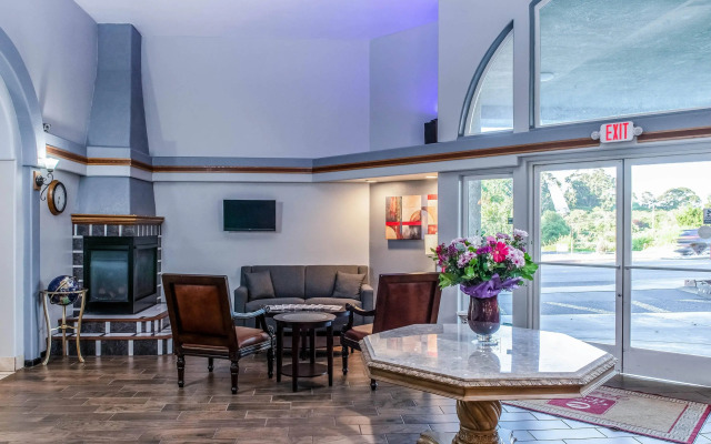 Clarion Hotel By Humboldt Bay