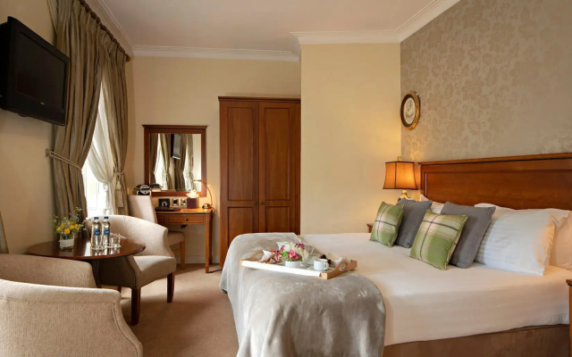 Headfort Arms Hotel