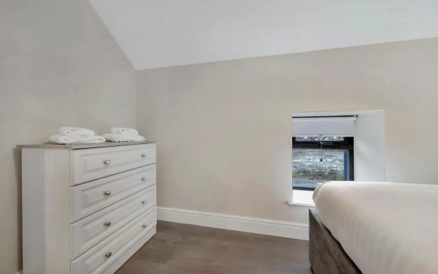 NEW Glenside Abbey sleeping 7 guests