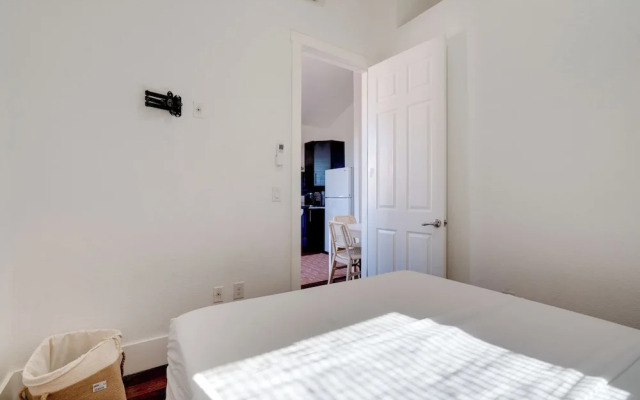 Stylish Home Near Lake Travis w/ Entertainment