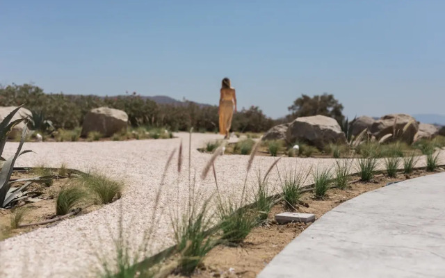 Milestones Naxos Hotel