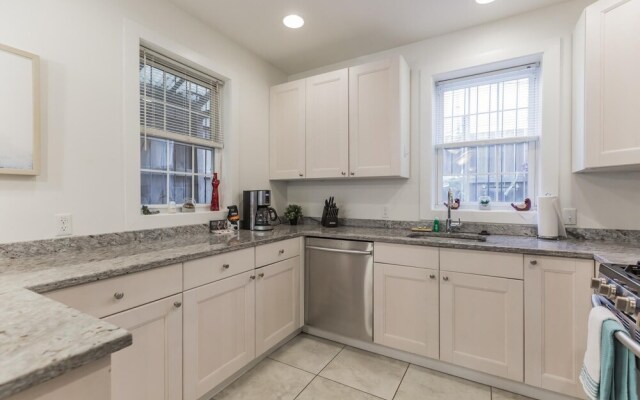523 S 18th