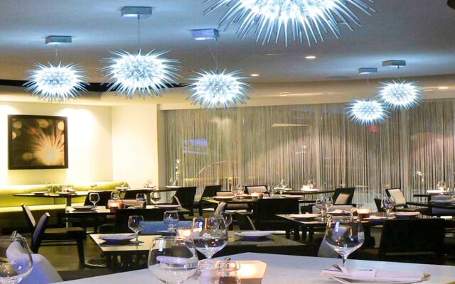 Novotel Toronto North York