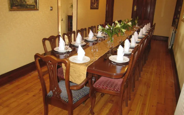 Ashleigh House