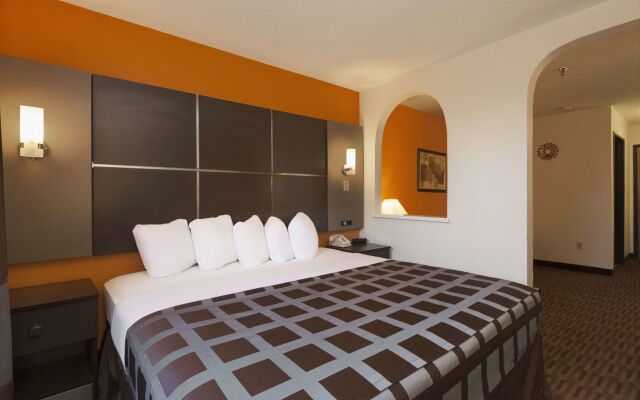 Days Inn by Wyndham Los Lunas