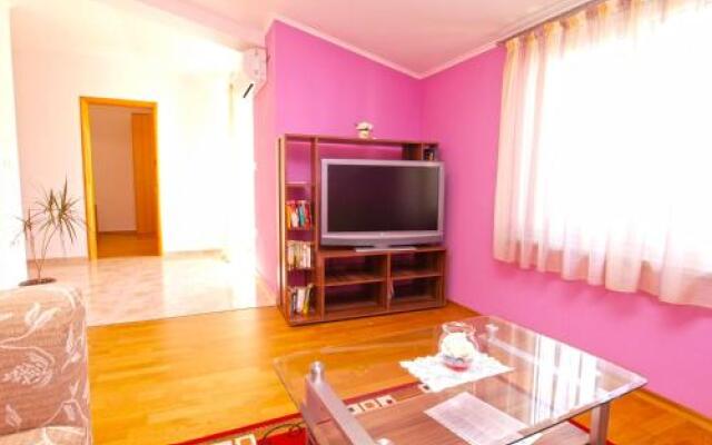 Apartment 1020