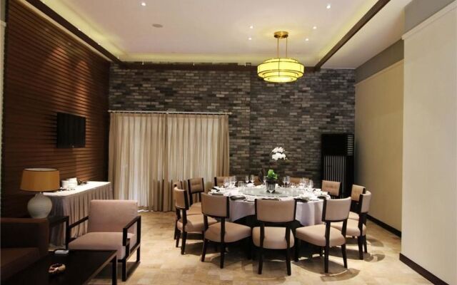 Jianian CEO Holiday Hotel