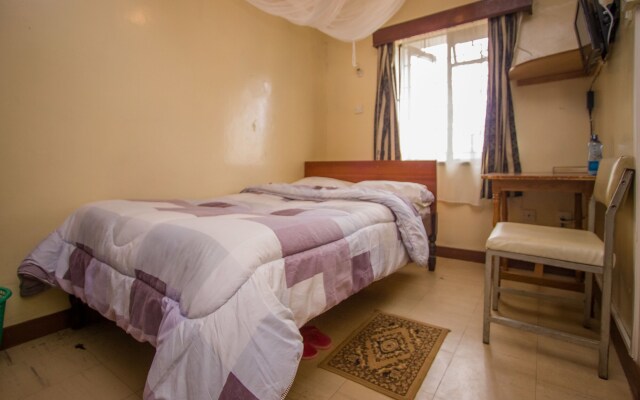 Meru Safari Hotel