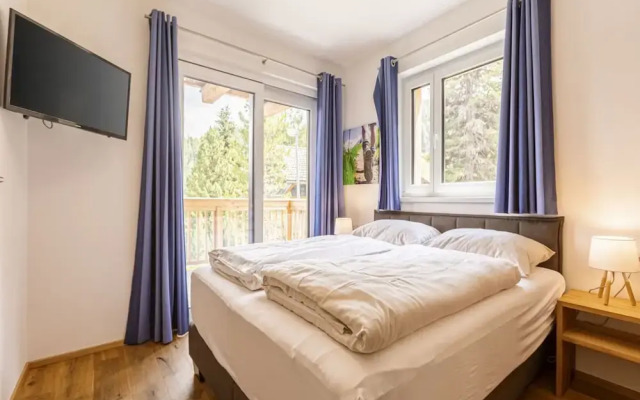 Inviting Chalet on the Ski-slope