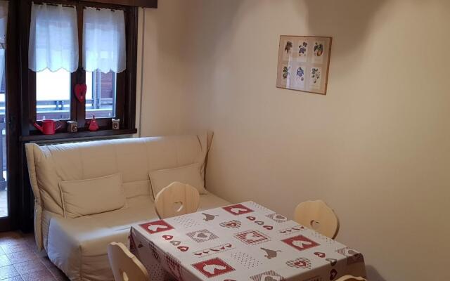 MARI, small three room apartment. (022036-AT-065138)-371 MARI