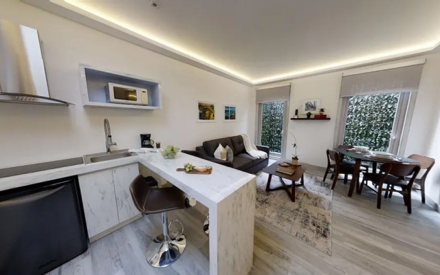 Casa Fontana Suites