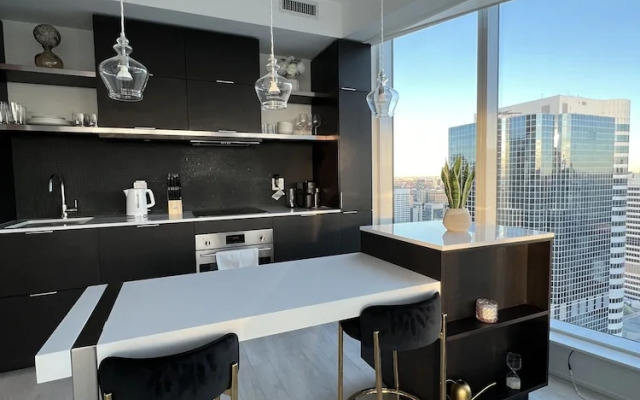 Adastay Suites Toronto