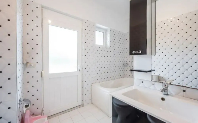 Hometown Apartment in Gjirokaster