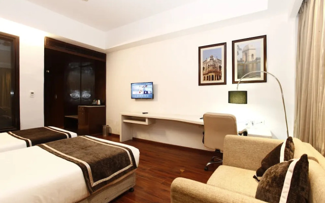 Plutos Hotel