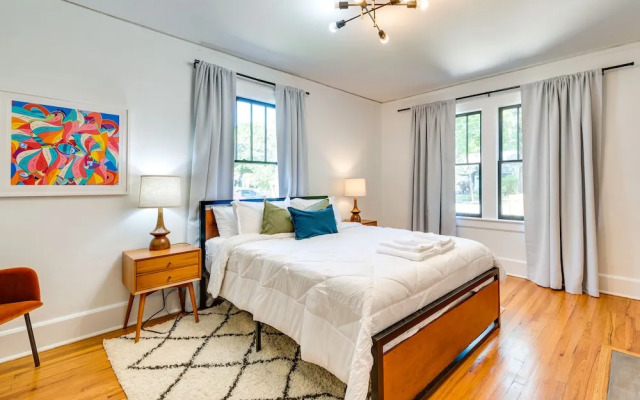 Updated Atlanta Getaway w/ Yard ~ 5 Mi to Downtown