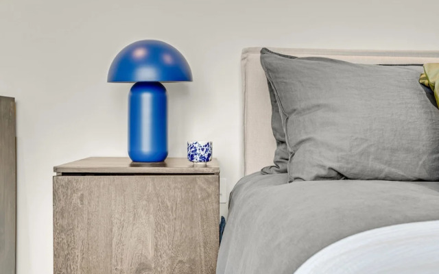 Stunning Two-bedroom Apartment With a Balcony